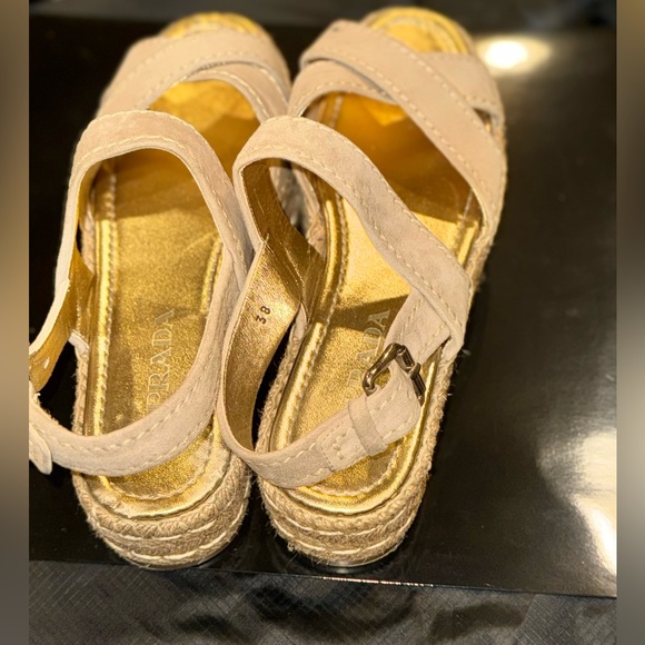 Prada Sandals! Good for summer!! - Picture 5 of 5